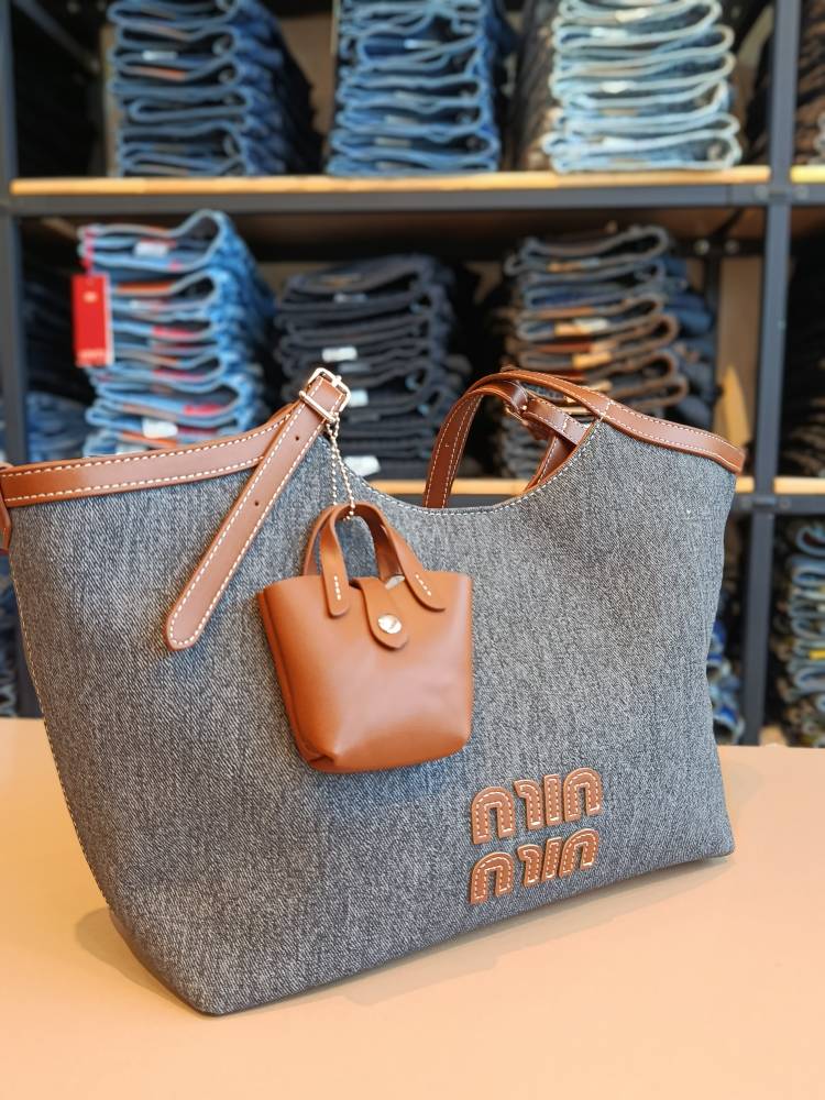 کیف زنانه MIU MIU